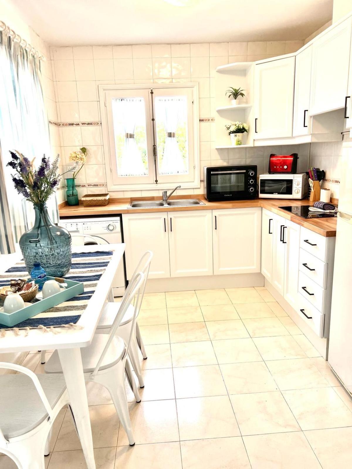 Apartamentos Delfines Кала-Бланка Экстерьер фото
