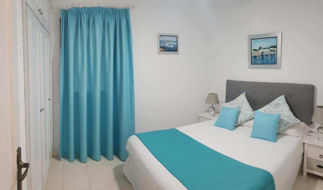 Apartamentos Delfines Кала-Бланка Экстерьер фото